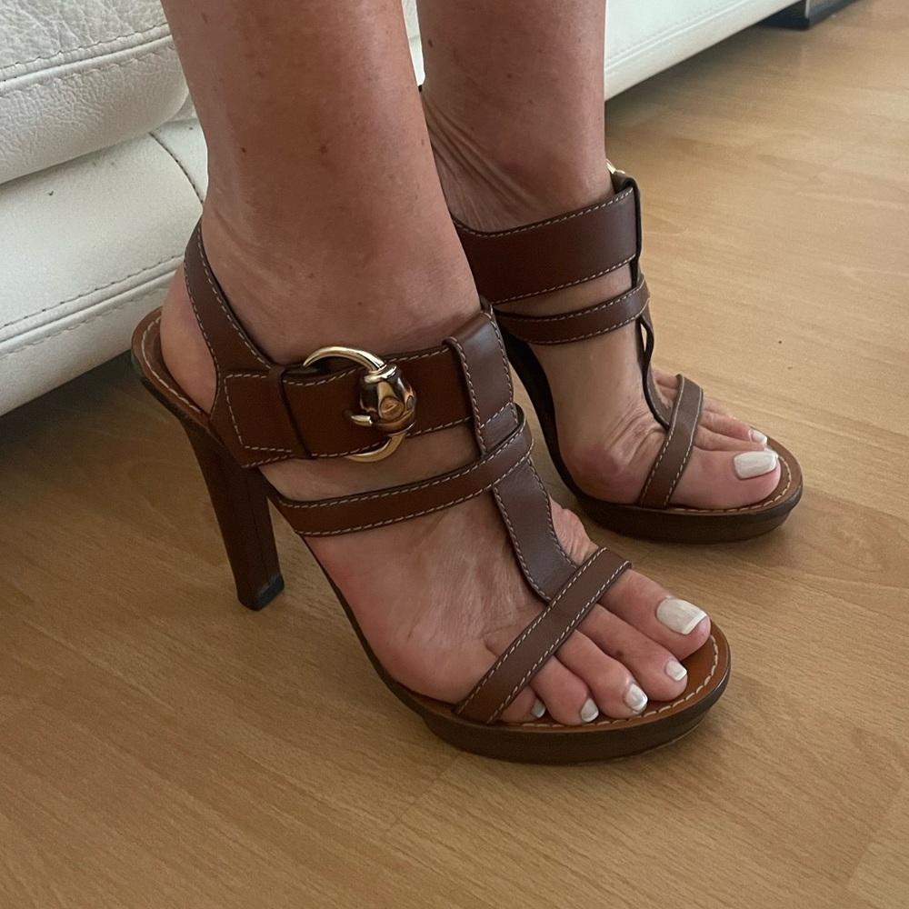 Gucci brown leather sandal heels worn once